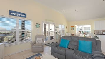 House, 3 Bedrooms | Living area