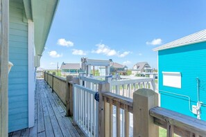 House, 3 Bedrooms | Property grounds - A Sassy Seagull 3 Bedroom Home (Port Bolivar)