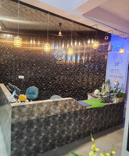 Syrus Hotel Vrindavan