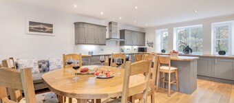 Cosy Lake District cottage on the fells - adventure on your front door step!