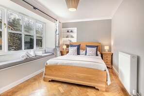 3 soverom, strykejern/-brett, wi-fi og sengetøy