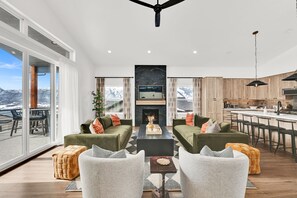 TV, fireplace, books, stereo - NEW 5 Bedroom House Eden Powder Mountain Views & Golfing (Eden)