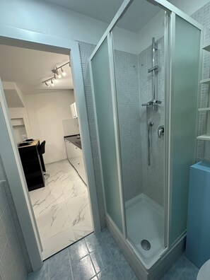 Hair dryer, towels, soap, toilet paper - Imperial suite COLOSSEUM (Roma)