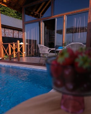 Deluxe Bungalow, Private Pool, City View | 2 bedrooms, Egyptian cotton sheets, premium bedding, minibar - Bell Garden Maşukiye (Kartepe)