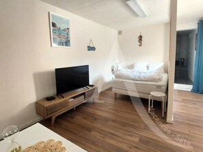 Free WiFi - Studio indépendant climatisation et wifi (Sète)