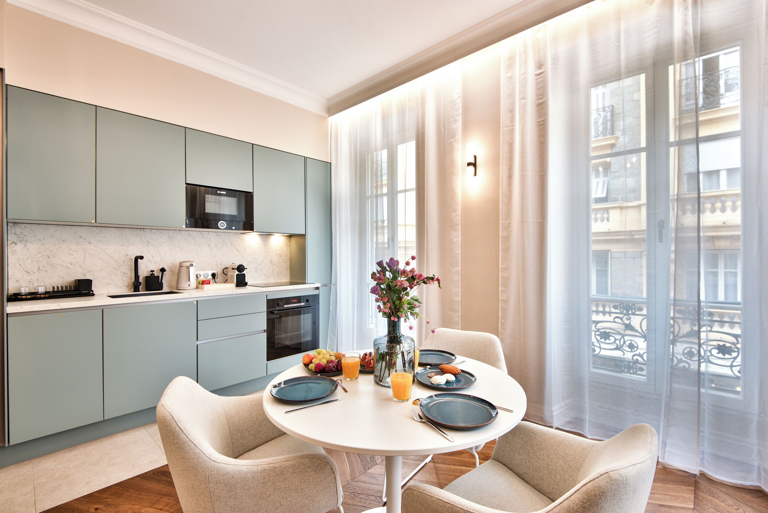 Appartement, 1 grand lit et 1 canapé-lit, vue ville | Cuisine privée | Micro-ondes, plaque de cuisson, machine à expresso, cafetière/bouilloire