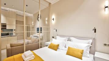 104 Superior Studio, Courtyard View | Premium bedding, memory foam beds, in-room safe, individually decorated