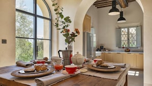 Unclassified image, 3 of 50, button - Villa in Siena with 6 bedrooms sleeps 11 (Siena)