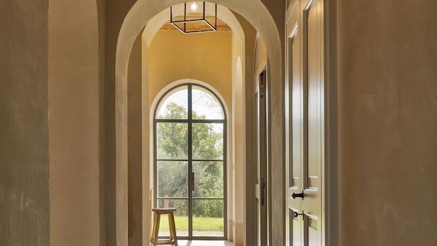 Unclassified image, 1 of 50, button - Villa in Siena with 6 bedrooms sleeps 11 (Siena)