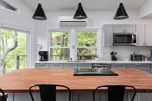 Réfrigérateur, micro-ondes, four, lave-vaisselle