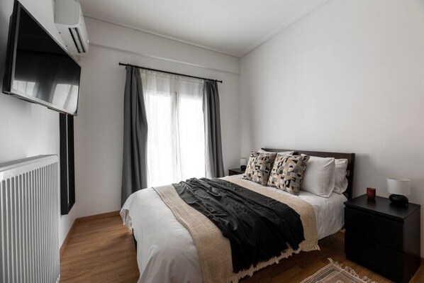 1 habitación, escritorio, tabla de planchar con plancha y wifi gratis