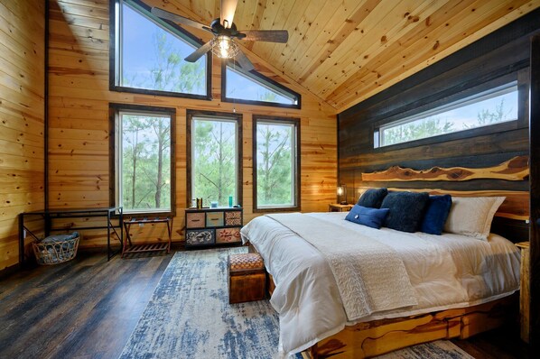 4 chambres, fer et planche à repasser, Wi-Fi, draps fournis