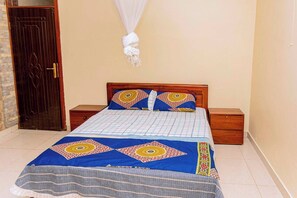 1 bedroom, iron/ironing board, WiFi, bed sheets - Kigali Vibe Private Apartment (Kigali)