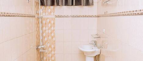Towels, toilet paper