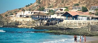 Sea view apartments (close to centre)