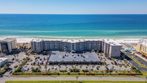 Exterior - Island Princess #700 - 3bd Beachfront Top-Floor Condo - Free Beach Service! (Fort Walton Beach)