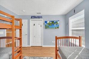 5 Schlafzimmer, Bügeleisen/Bügelbrett, WLAN, Bettwäsche