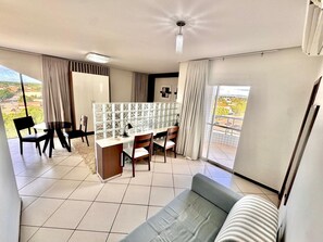 Presidential Studio Suite | Premium bedding, pillowtop beds, desk, free WiFi - Dois Irmãos palace hotel (Jaiba)