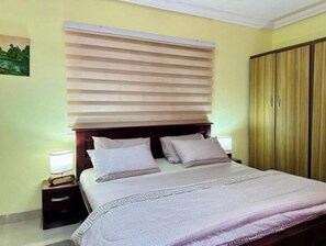 2 bedrooms, desk, iron/ironing board, free WiFi