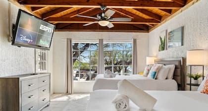 LakeTravis Bungalow 1