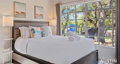 LakeTravis Cozy Bungalow 6