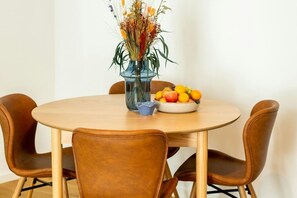 Dining - Flora 25.. (Berlin)