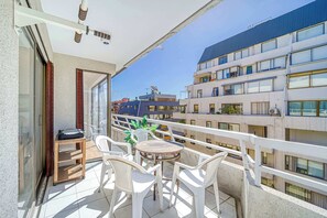 Outdoor dining - Vitacura Prime - 3D , Terrace & Wifi (Vitacura)