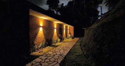 Cozy house in the Valley of the Vines. Among the trees, Immersed in nature.