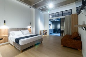 1 bedroom, desk, iron/ironing board, travel crib - Cozy Loft Laureles-AC, Perfect for Digital Nomads (Medellín)