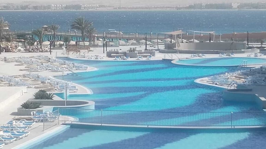 SRNTY Sahl Hasheesh