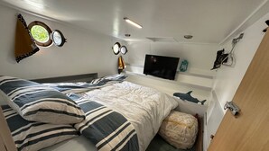 1 soverom, strykejern/-brett og sengetøy