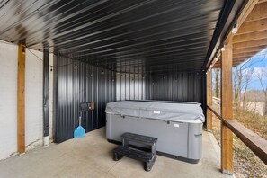 Bain à remous extérieur