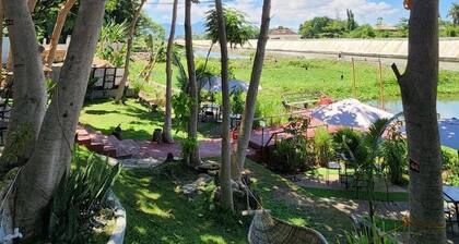 The River House @Govantes Guesthouse - Vigan Loft Units