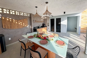 Villa | Buiten dineren