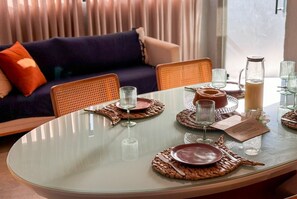 Villa | Dining