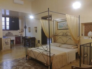 1 chambre, fer et planche à repasser, Wi-Fi, draps fournis