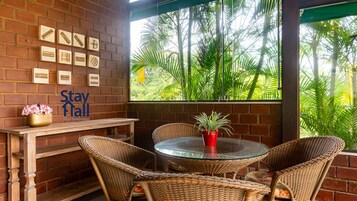 Villa | Dining