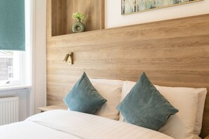 View from property - The Chapter Hotels - Griffin House (London)