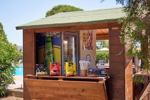 Poolside bar