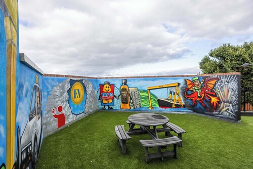 1-Bedroom Penthouse + Roof Terrace | Sleeps 4