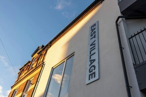 Exterior detail - Sleek East Village Belfast Penthouse, Roof Terrace, walk to City Centre (Belfast)