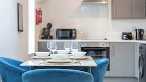 Private kitchen - East Village 1-Bed Penthouse | Roof Terrace (Belfast)