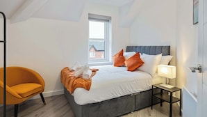Room - East Village 1-Bed Penthouse | Roof Terrace (Belfast)