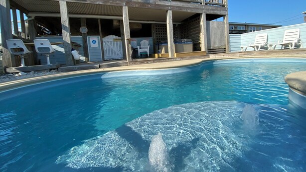 Outdoor pool, a heated pool - 5-bedroom house with private pool, spa and elevator near Rodanthe Pier (Rodanthe)