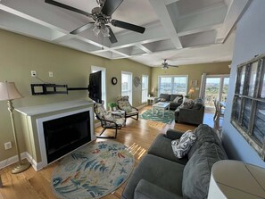 スマートテレビ、書庫