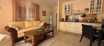 KRK Enjoy waterfalls, sun, beach and sea: Domicile Sunce Gudiča