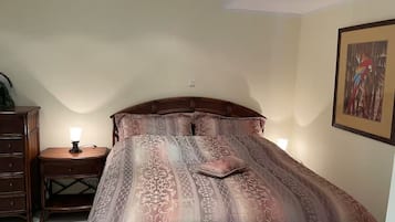 1 Schlafzimmer, Bügeleisen/Bügelbrett, kostenloses WLAN, Bettwäsche