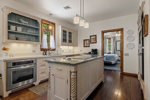 Fridge, microwave, oven, stovetop - NEW! Harvest Haus: A Spacious Luxury Downtown Retreat - Ideal for Gatherings! (Fredericksburg)