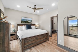 5 Schlafzimmer, Bügeleisen/Bügelbrett, kostenloses WLAN, Bettwäsche