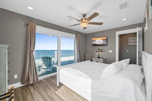 5 bedrooms, iron/ironing board, free WiFi, bed sheets - Beachfront Duplex Unit, Pet Friendly, Mexico Beach, Gorgeous Views! (Mexico Beach)